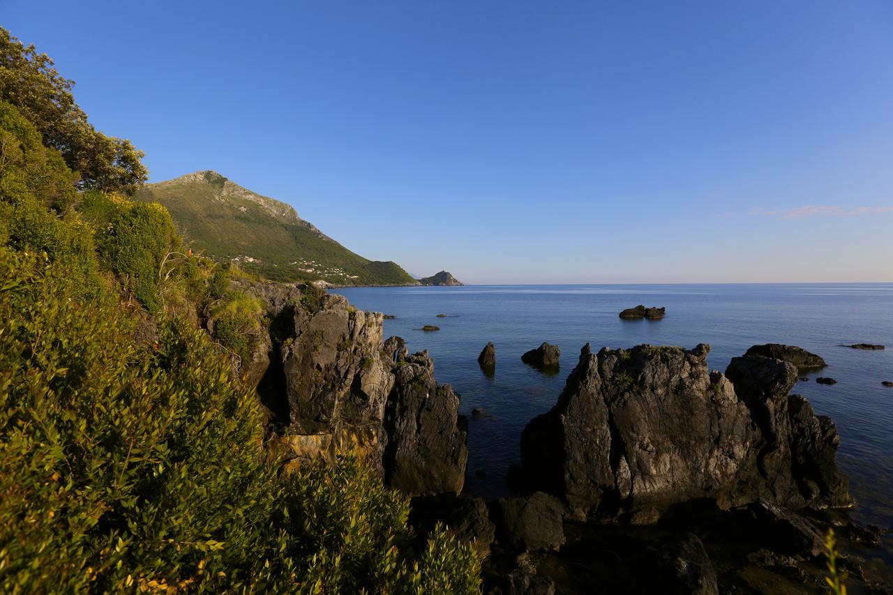 Illicini Stabilimento Balneare E Albergo Maratea Kültér fotó